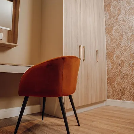 아파트 Shoreline *