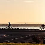 Shoreline Apartament