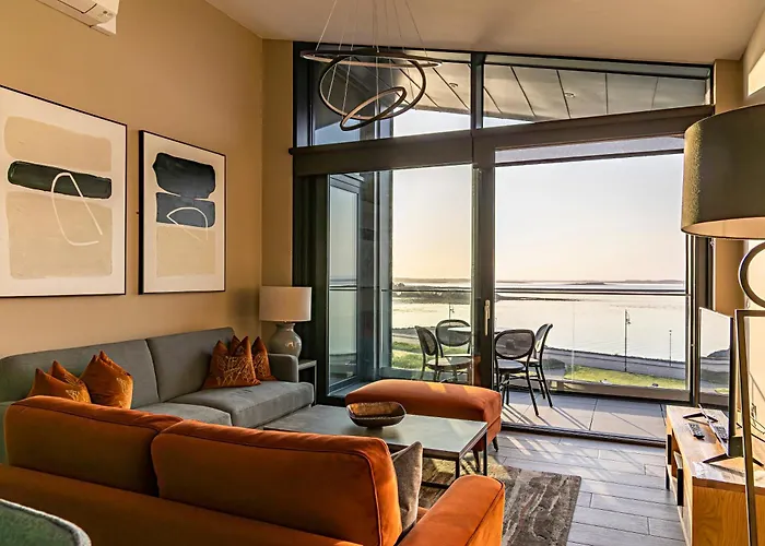 Apartment Shoreline *