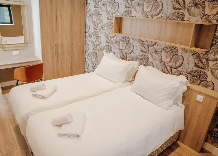 Apartment Shoreline *